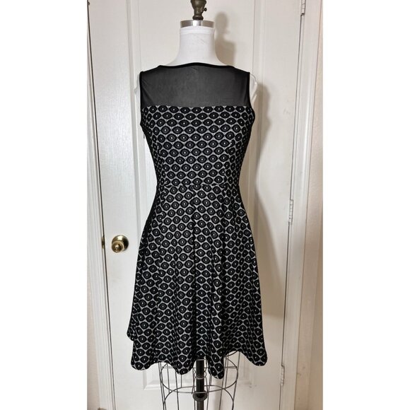 Enfocus Studio Dress Black and white sheer at top size hidden zip sleeveless - Picture 1 of 11